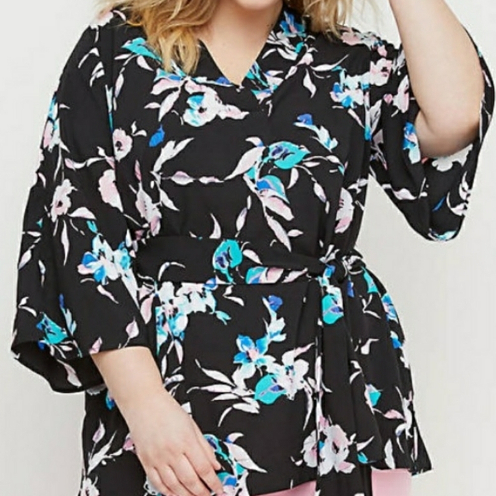 Lane Bryant Floral Tunic Top with Belt (NWT)